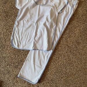 Lake Pajamas women's pants short sleeved shirt 2-piece set XS